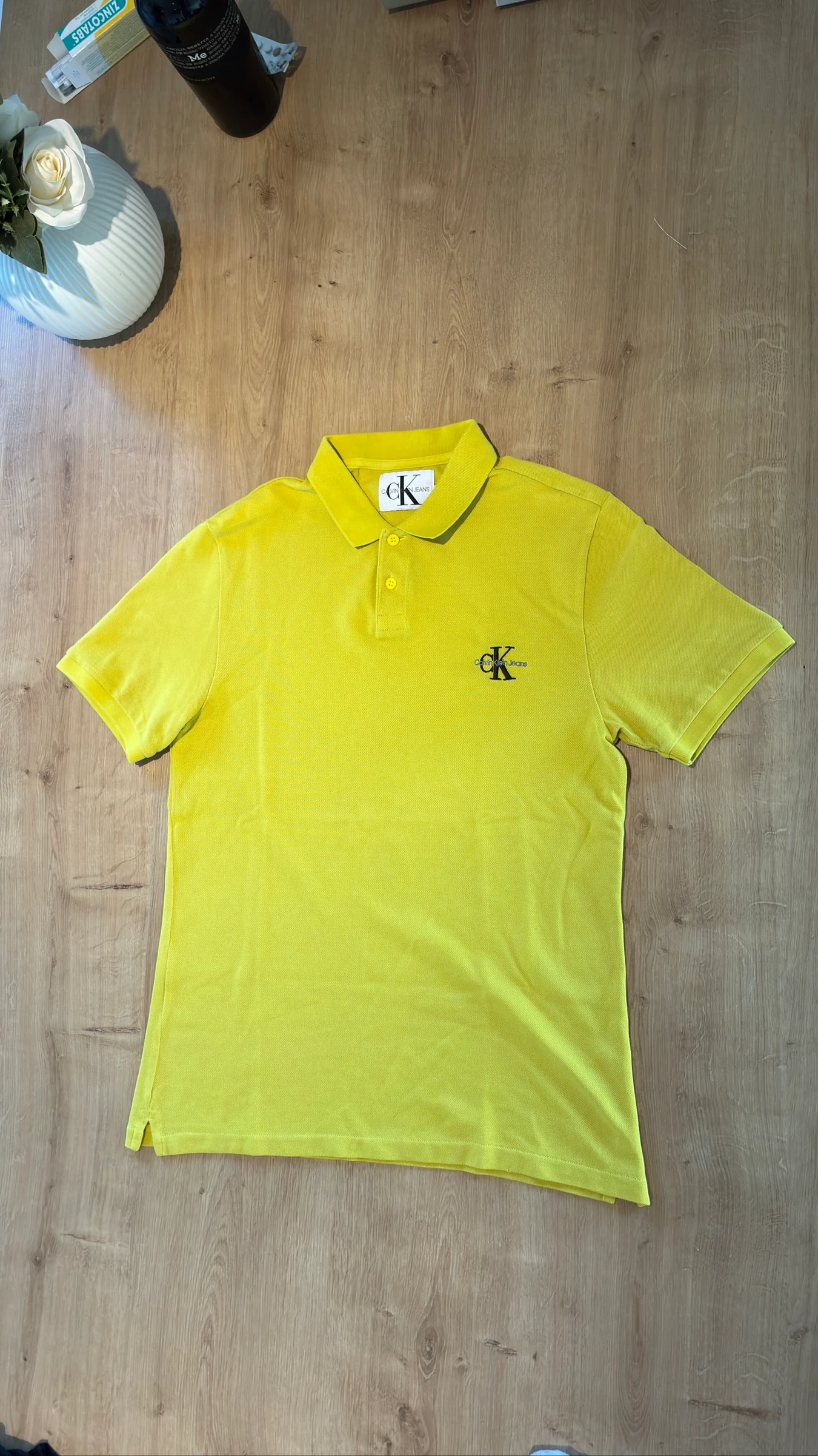 Polo Calvin Klein Amarelo – Tamanho P – photo 2
